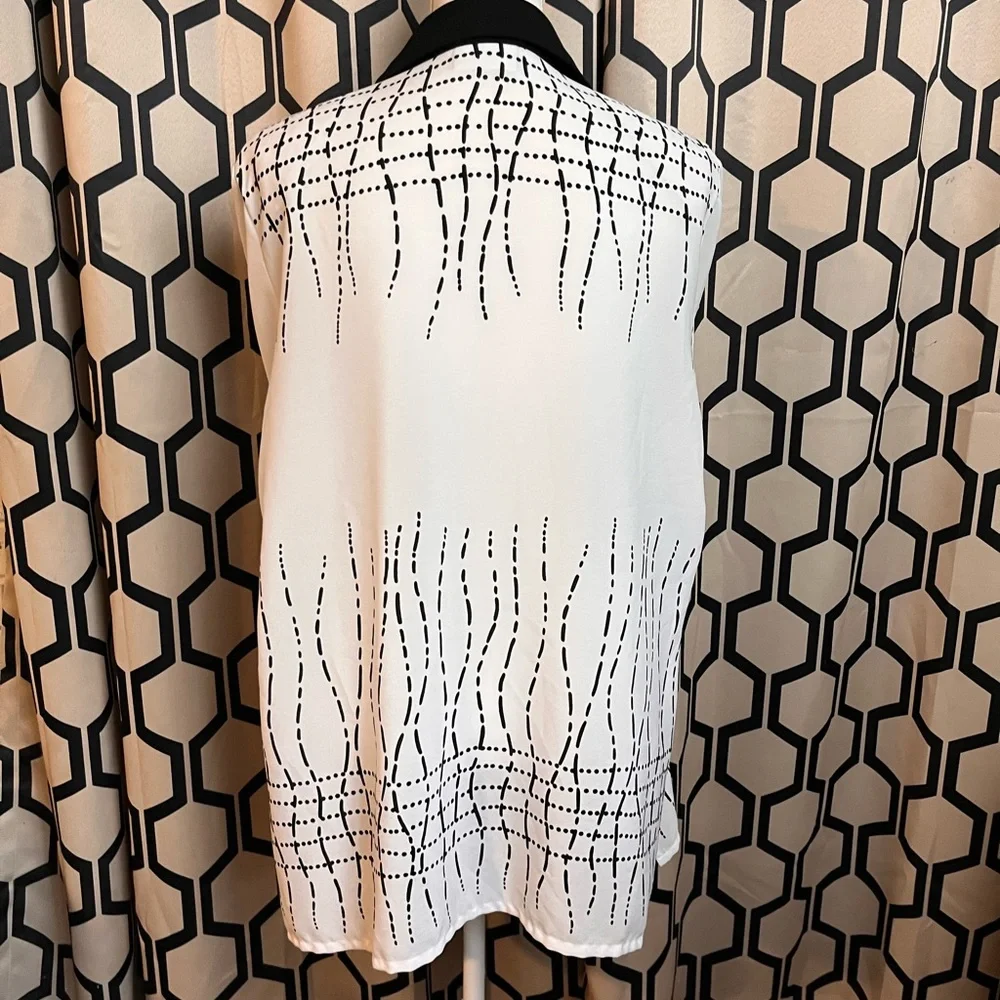 Black and White Long Sleeve Graphic Button Down Shirt - Picture 2 of 11